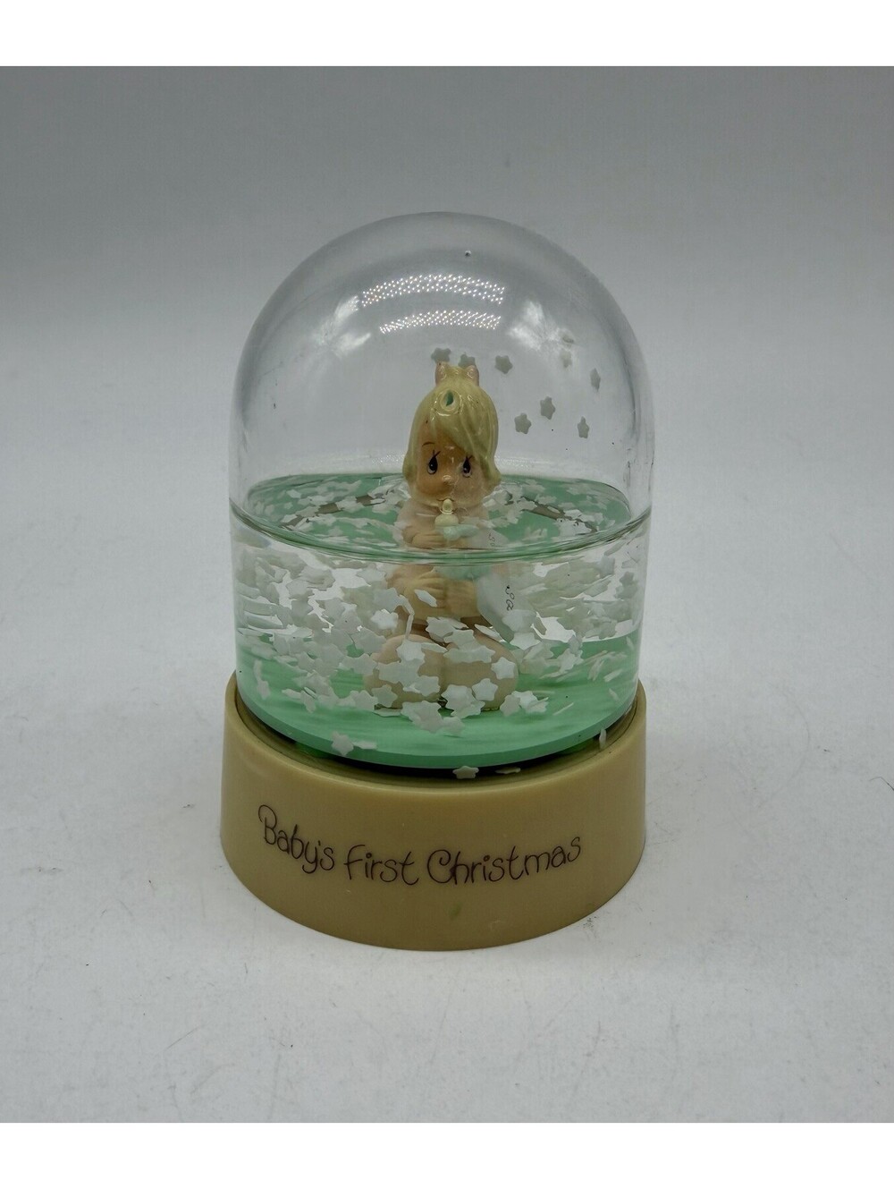 Vintage 1987 Precious Moments Baby’s First Christmas Angel Holiday Snow Globe